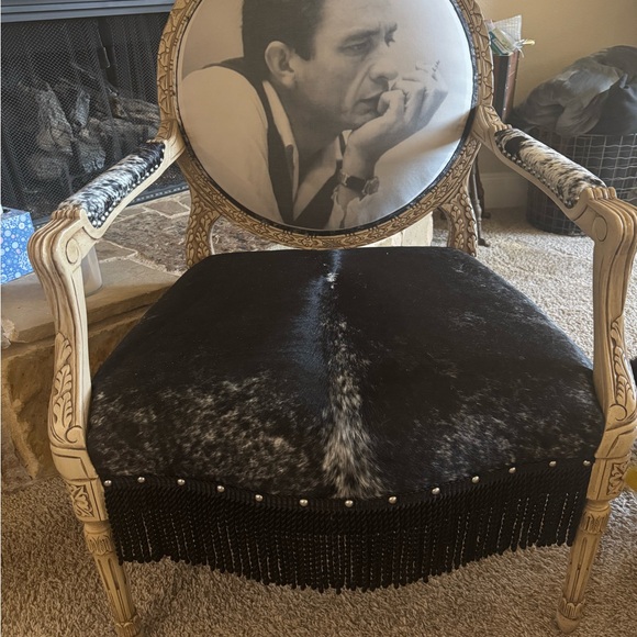 Other - Johnny Cash Elegant Black and Cream hair on hide Accent Chair